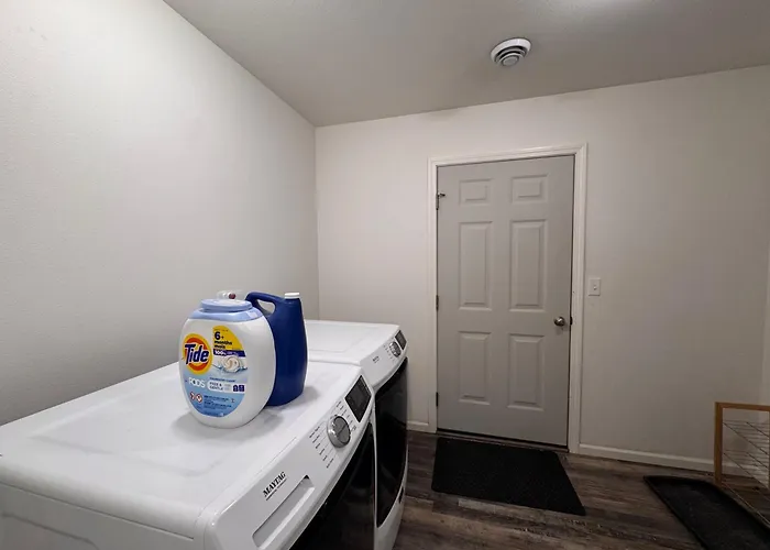 Relaxing 3br 2 En Suites, Bikes & Helmets Sheridan